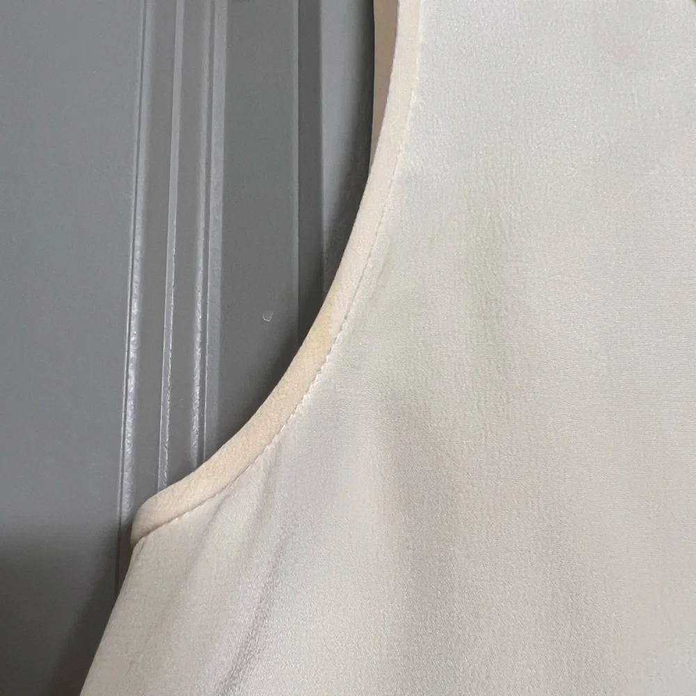 Cream Kate Spade Sleeveless Silk Blouse with Ruffle Collar GUC - Picture 4 of 11